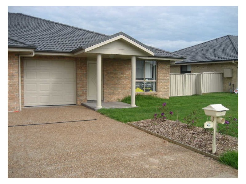 2/40 Pioneer Road, Singleton NSW 2330