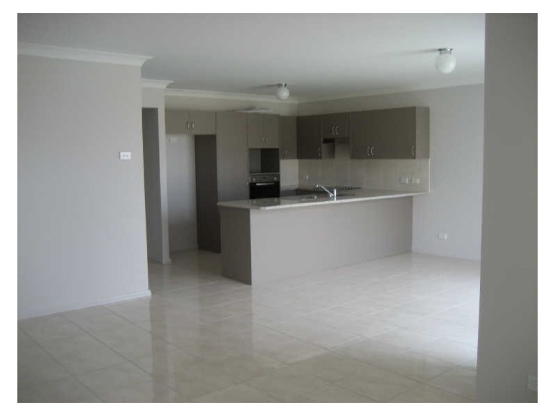 2/40 Pioneer Road, Singleton NSW 2330