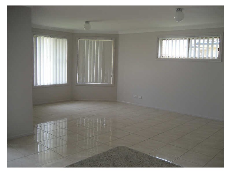 2/40 Pioneer Road, Singleton NSW 2330