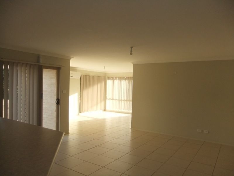 25 Waterhouse Avenue, Singleton NSW 2330