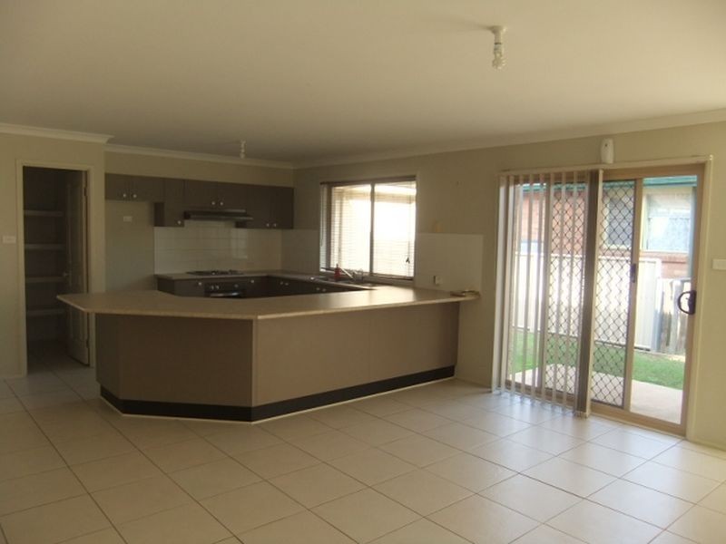 25 Waterhouse Avenue, Singleton NSW 2330