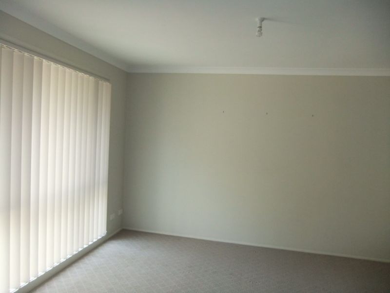 25 Waterhouse Avenue, Singleton NSW 2330