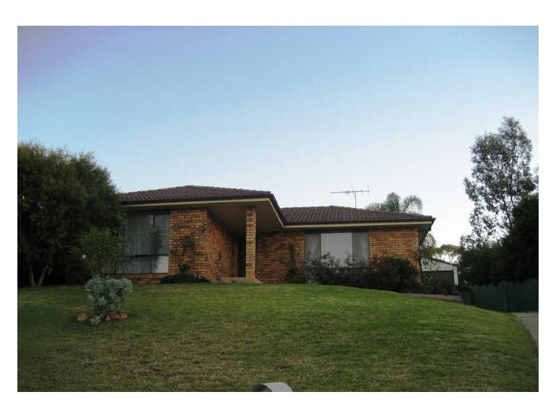 20 Richards Avenue, Singleton NSW 2330