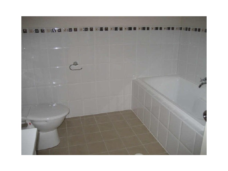 2/32 Wattle Ponds Road, Singleton NSW 2330