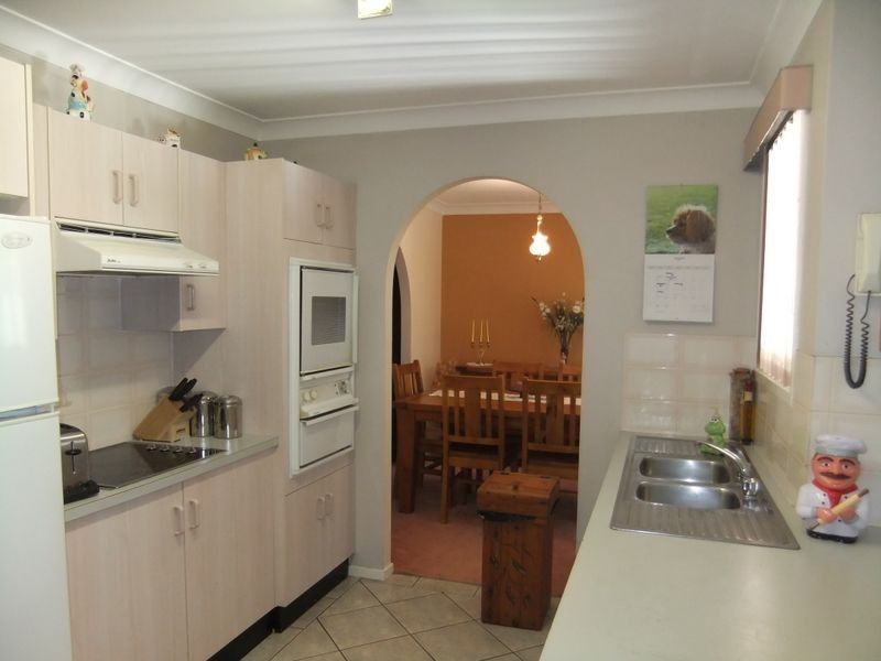 100 Lachlan Avenue, Singleton NSW 2330