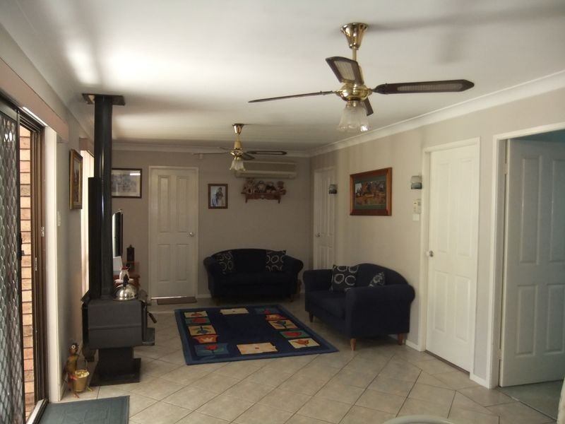 100 Lachlan Avenue, Singleton NSW 2330