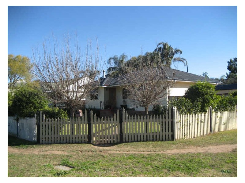 33 Boonal Street, Singleton NSW 2330