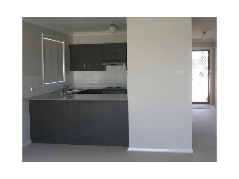 1/5 Drury Close, Singleton NSW 2330