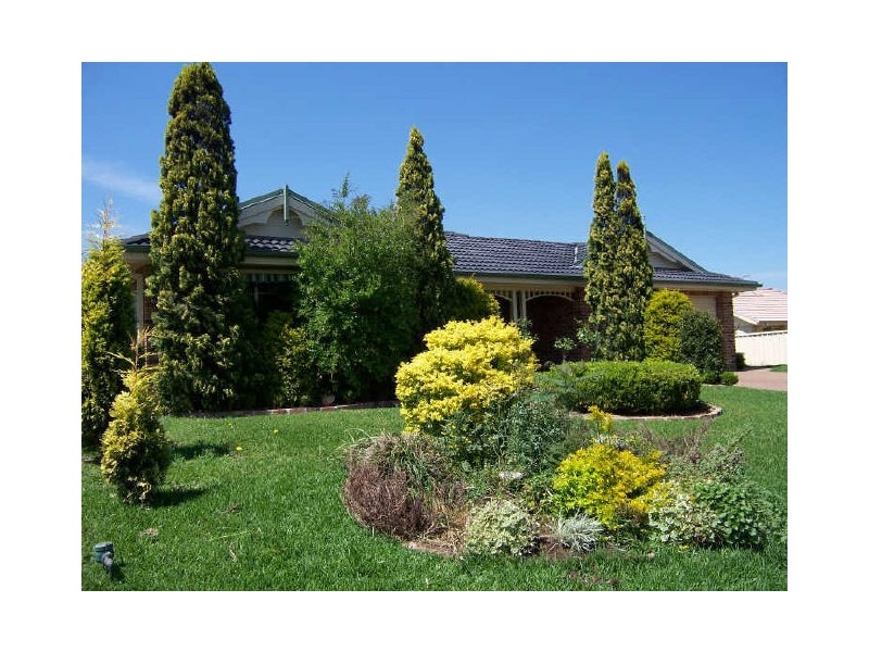 39 Casey Drive, Singleton NSW 2330