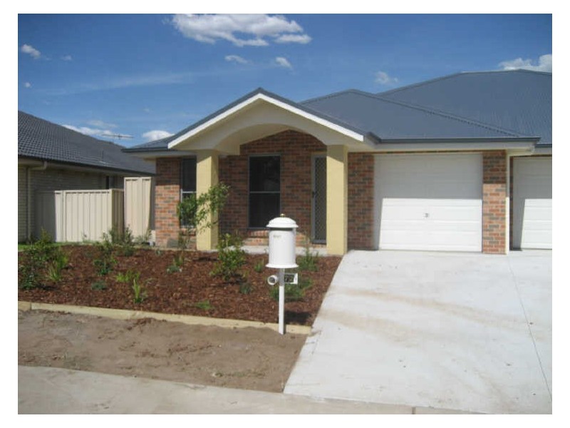 1/72 Wattle Ponds Road, Singleton NSW 2330