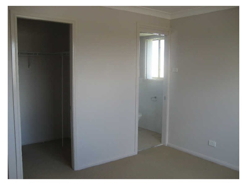 2/36 Pioneer Road, Singleton NSW 2330