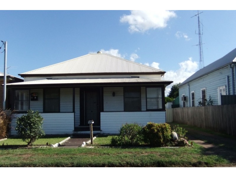 13 Kelso Street, Singleton NSW 2330