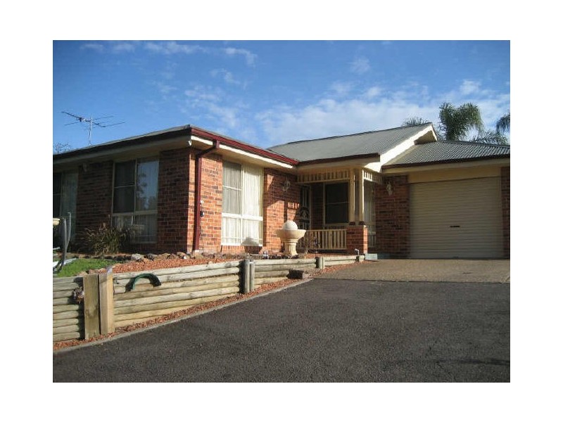 54 Robinson Way, Singleton NSW 2330