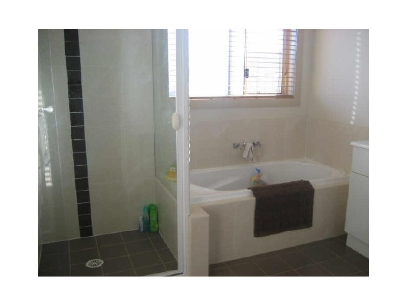 37 SINCLAIR AVE, Singleton NSW 2330