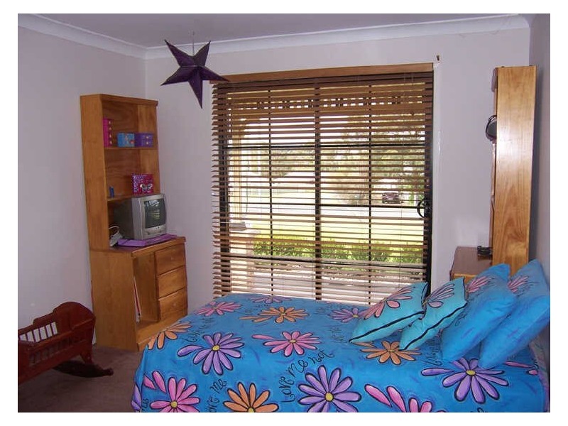 22 Bell Street, Greta NSW 2334