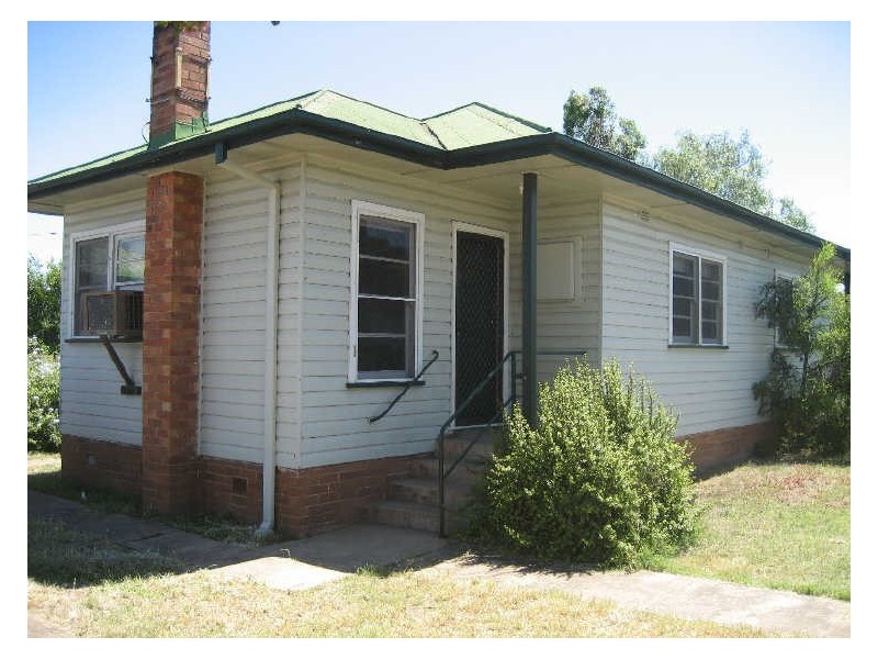 1/30 John Street, Singleton NSW 2330