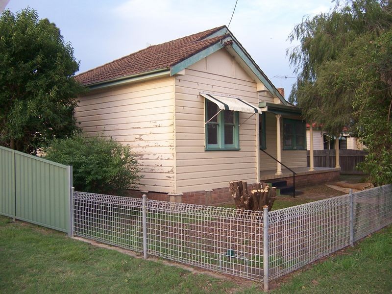 54 Pitt St, Singleton NSW 2330