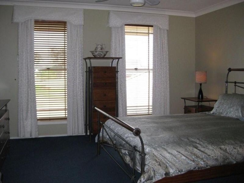 13 The Grove, Singleton NSW 2330