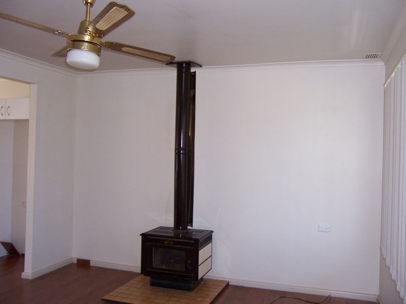 8 Wakehurst Ave, Singleton NSW 2330