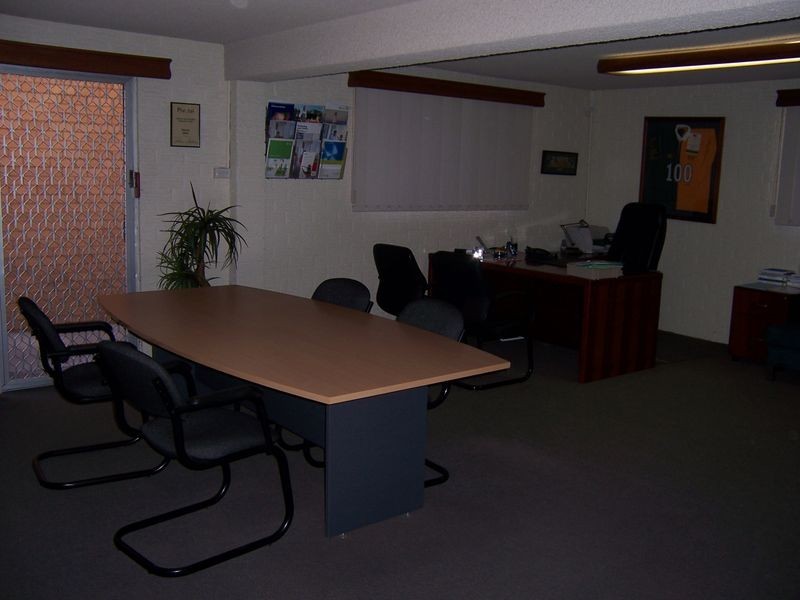 96 John St, Singleton NSW 2330