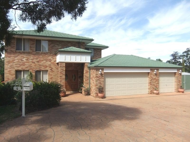 4 Roe Close, Singleton NSW 2330