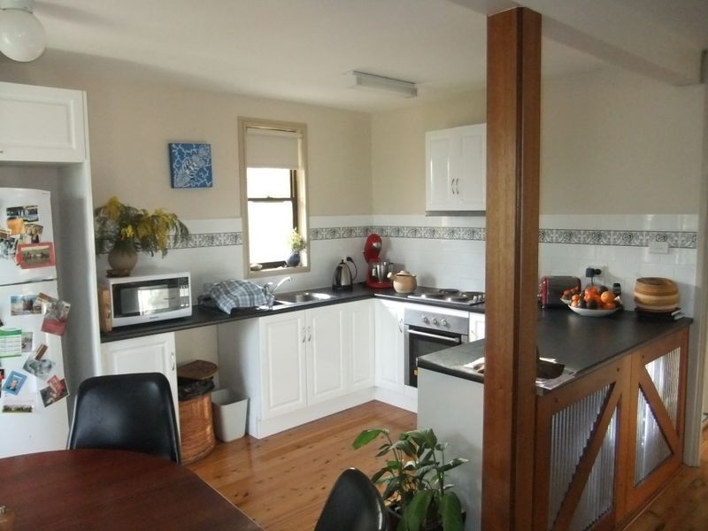 2 Oxley Avenue, Singleton NSW 2330