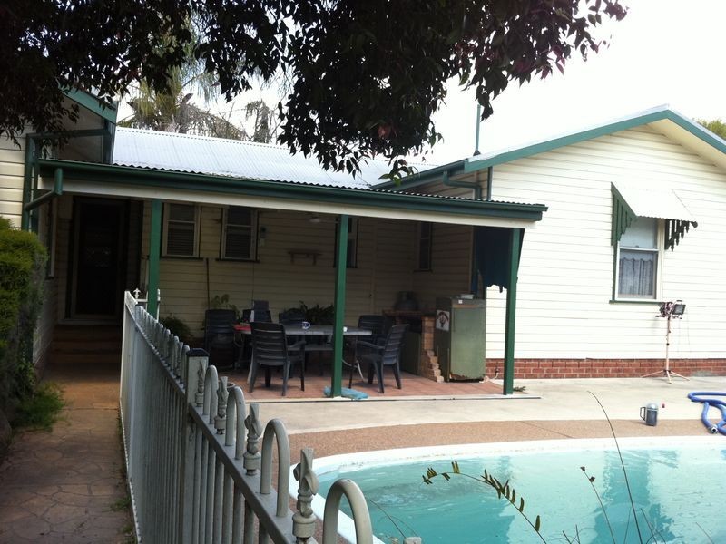 7 Kent Street, Singleton NSW 2330