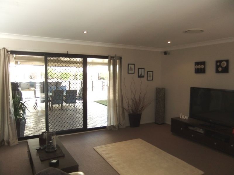 24 Nelson Drive, Singleton NSW 2330