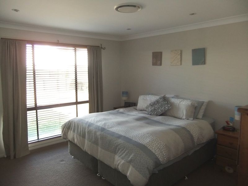 24 Nelson Drive, Singleton NSW 2330