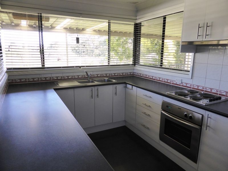 110 Lawson Avenue, Singleton NSW 2330