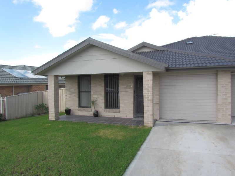 1/67 Casey Drive, Singleton NSW 2330