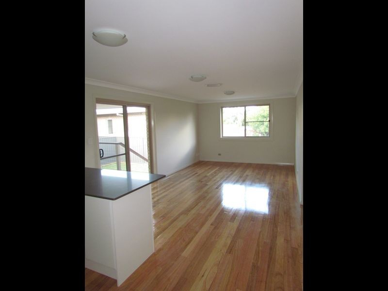 2/2 Bowden Street, Singleton NSW 2330