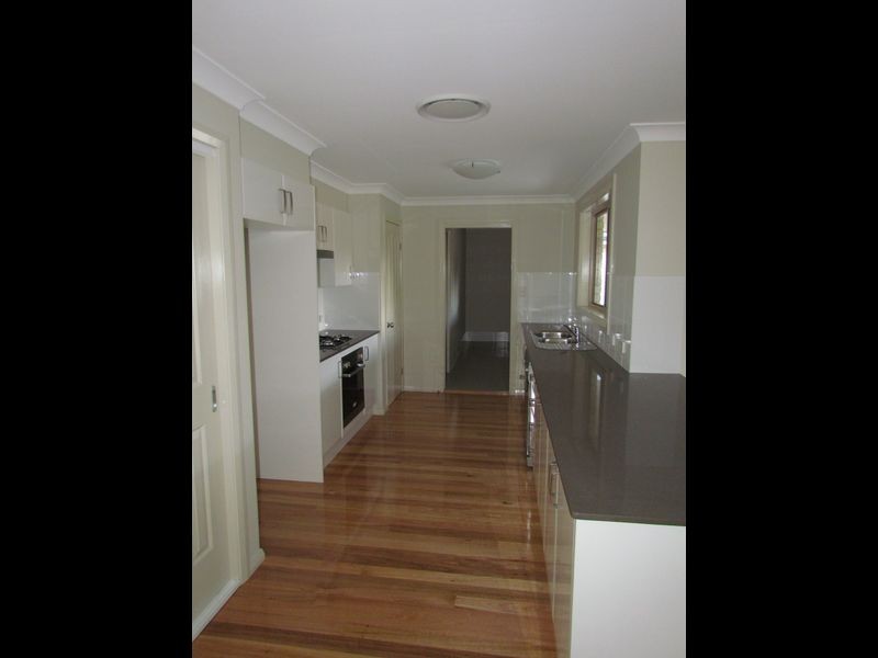 2/2 Bowden Street, Singleton NSW 2330