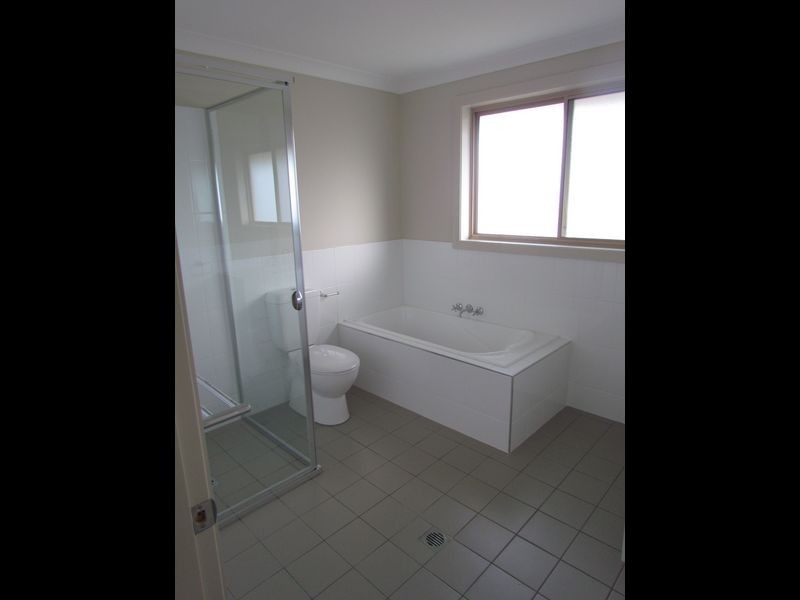 2/2 Bowden Street, Singleton NSW 2330