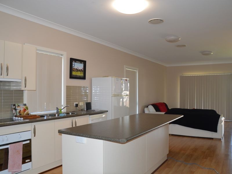 1/21 Pitt Street, Singleton NSW 2330