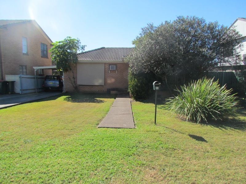 82 Lawson Avenue, Singleton NSW 2330