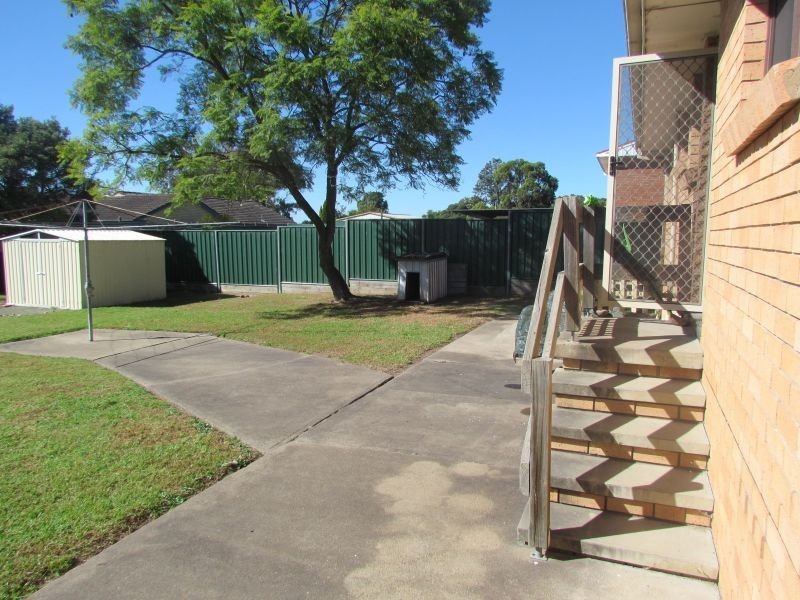 82 Lawson Avenue, Singleton NSW 2330