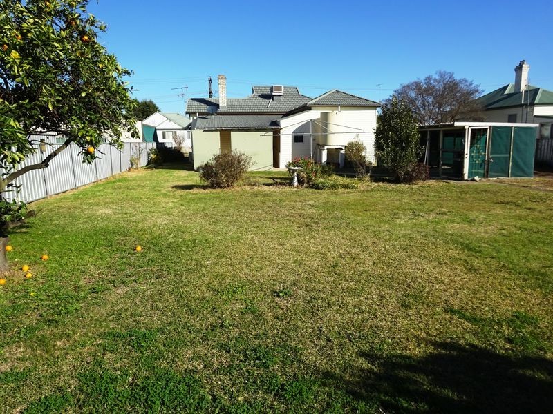 10 Harriett Street, Singleton NSW 2330