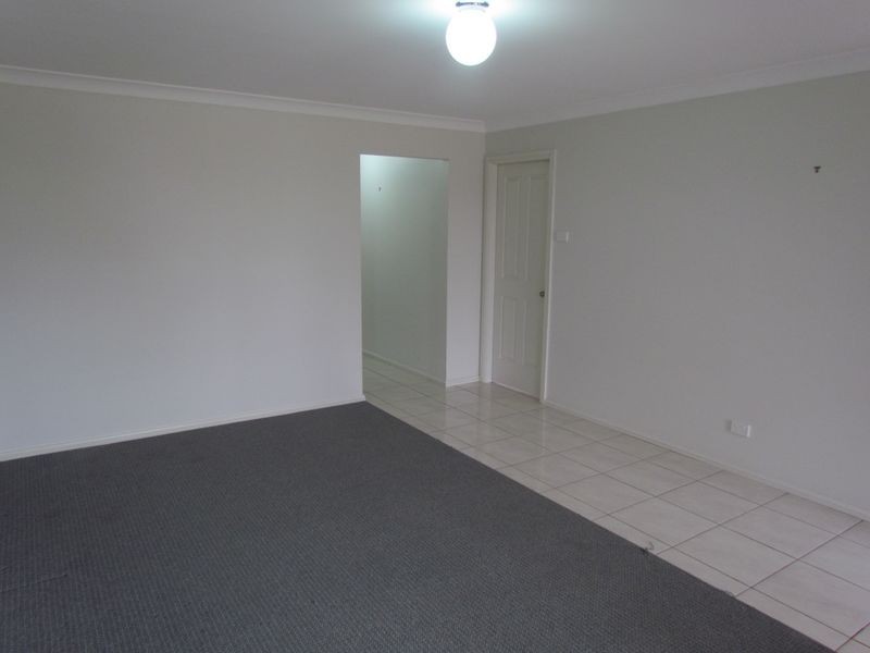 2/2 Rhodes Place, Singleton NSW 2330