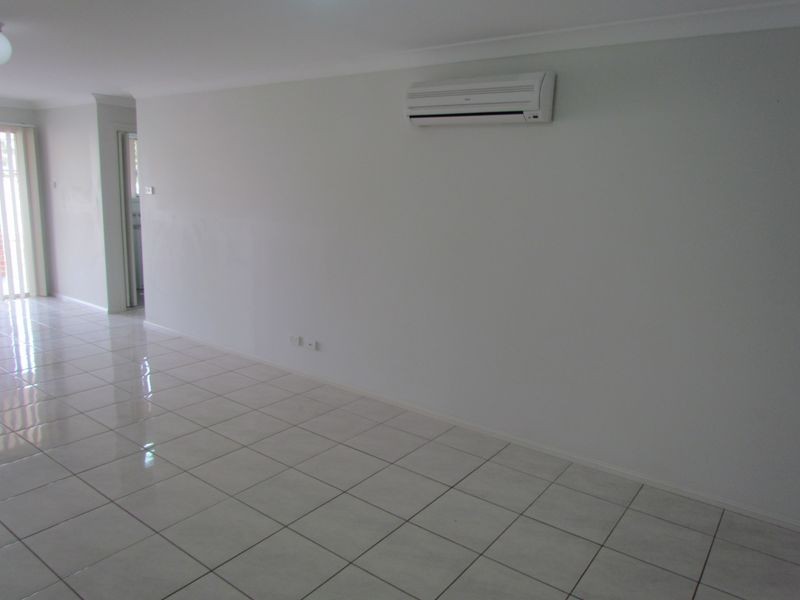 2/2 Rhodes Place, Singleton NSW 2330