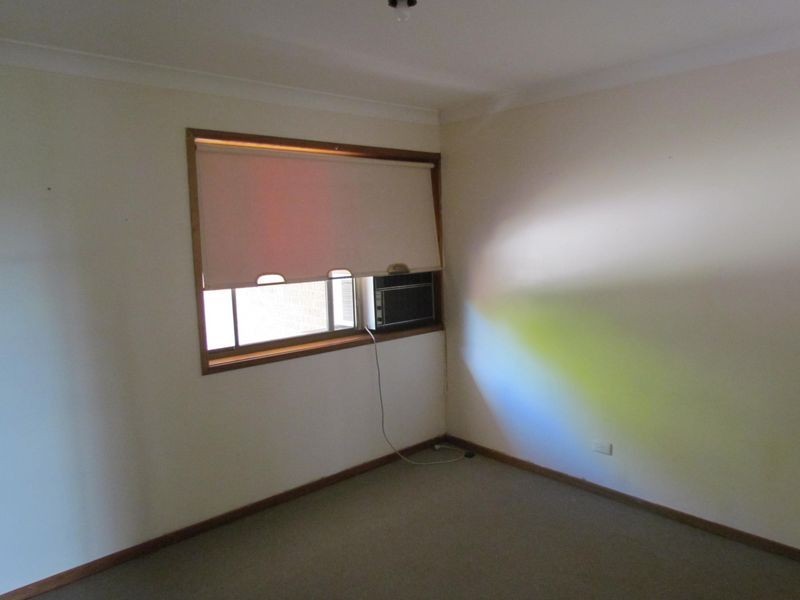 2/17 Wilcox Avenue, Singleton NSW 2330