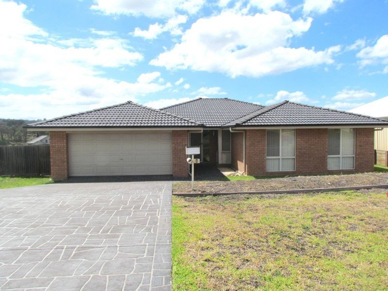 148 Casey Drive, Singleton NSW 2330