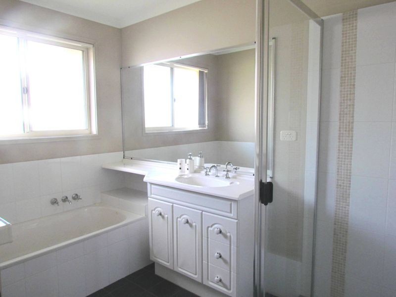 148 Casey Drive, Singleton NSW 2330