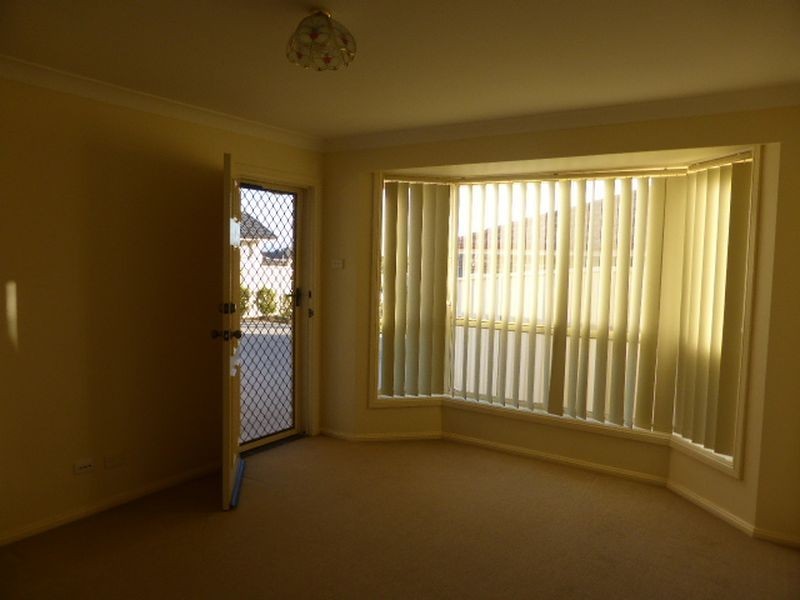 2/39 Nelson Drive, Singleton NSW 2330