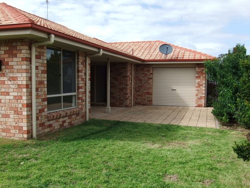 108 Casey Drive, Singleton NSW 2330