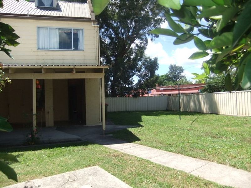 3/17-19 Campbell Street, Singleton NSW 2330