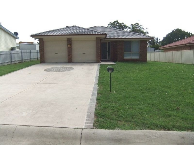 12 Yates Street, Branxton NSW 2335