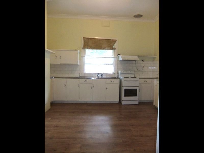 15 North Street, Greta NSW 2334