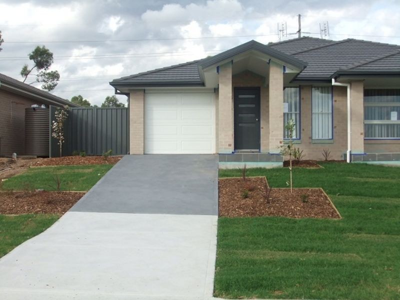 1/141 McMahon Way, Singleton NSW 2330