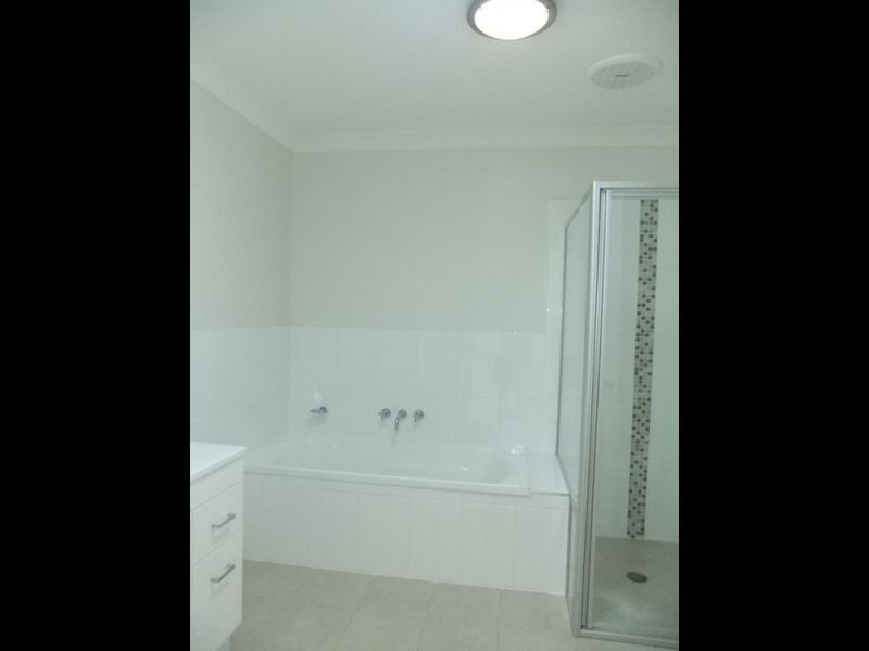 2/141 McMahon Way, Singleton NSW 2330